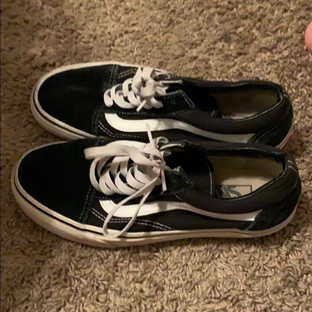 Vans! - Picture 2 of 4